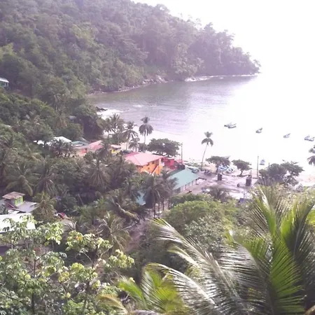Hotel Maracas Bay View